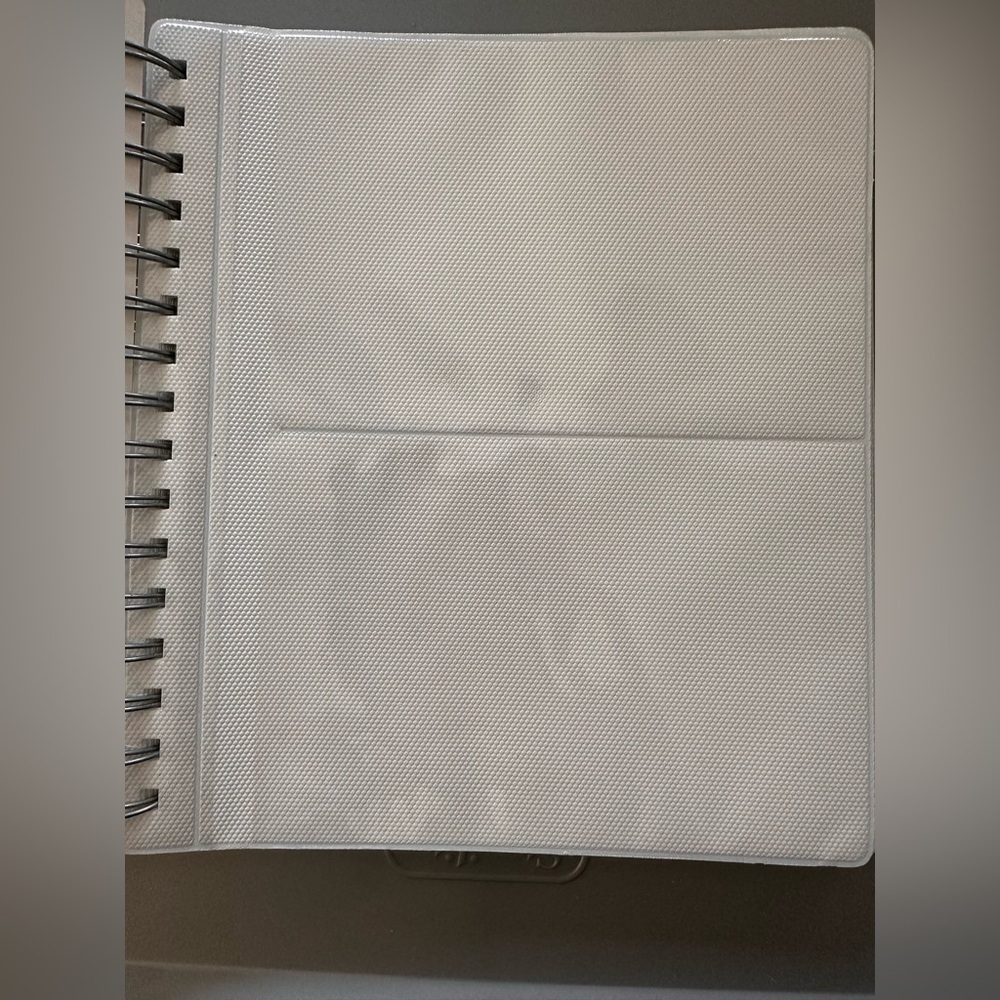 Two NWOT Elegant Cream Wedding Photo Albums - Picture 5 of 9